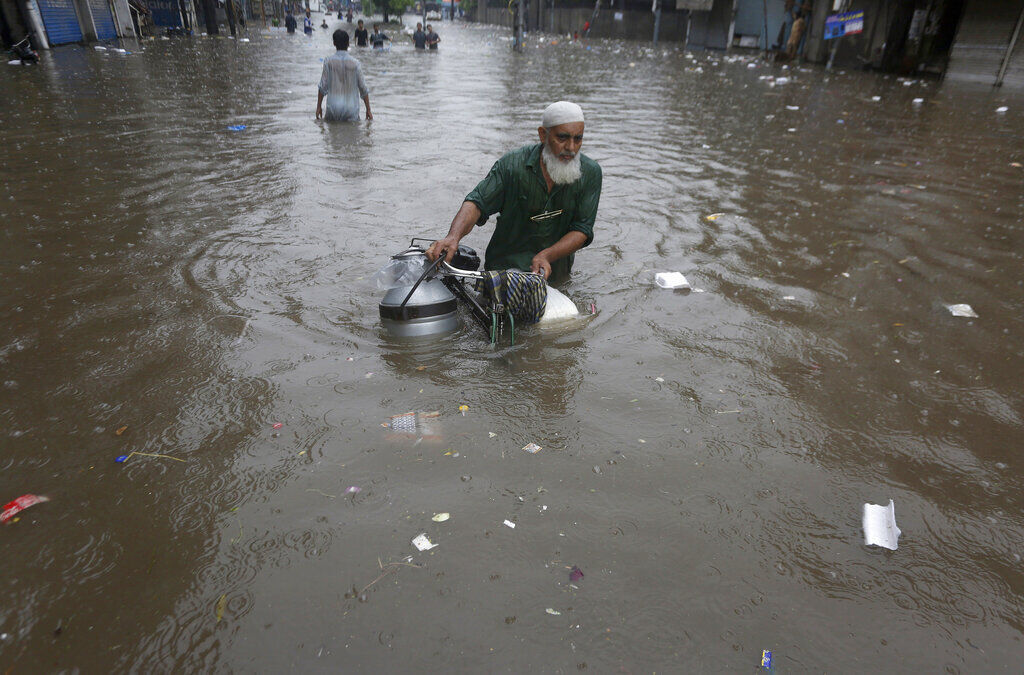 APTOPIX Pakistan Rains